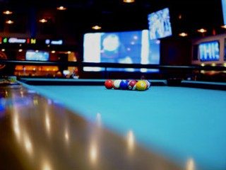 Pool table refelting services in Orlando, FL